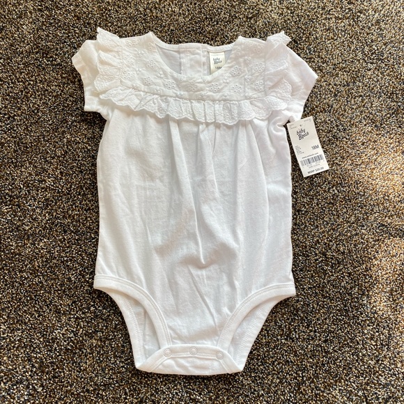 🤍 NWT baby girl white onesie